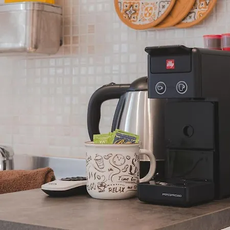 Fibra & Netflix - Largo Barriera Elegant * Триест